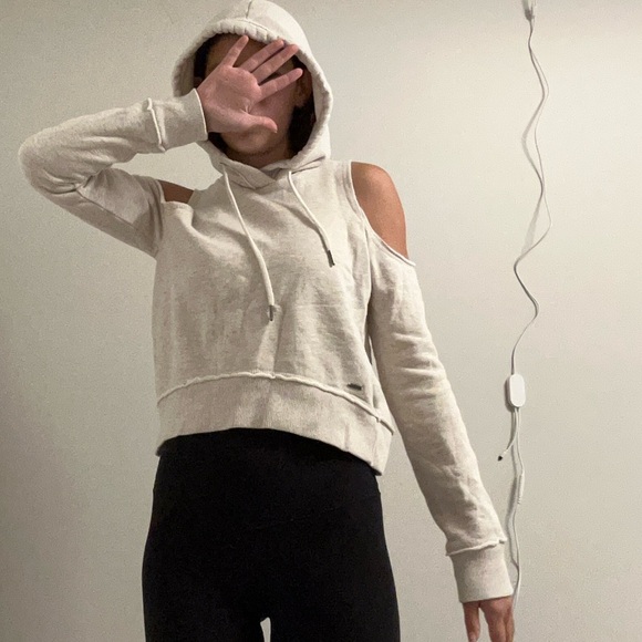 Shoulderless cropped hoodie - Picture 5 of 8